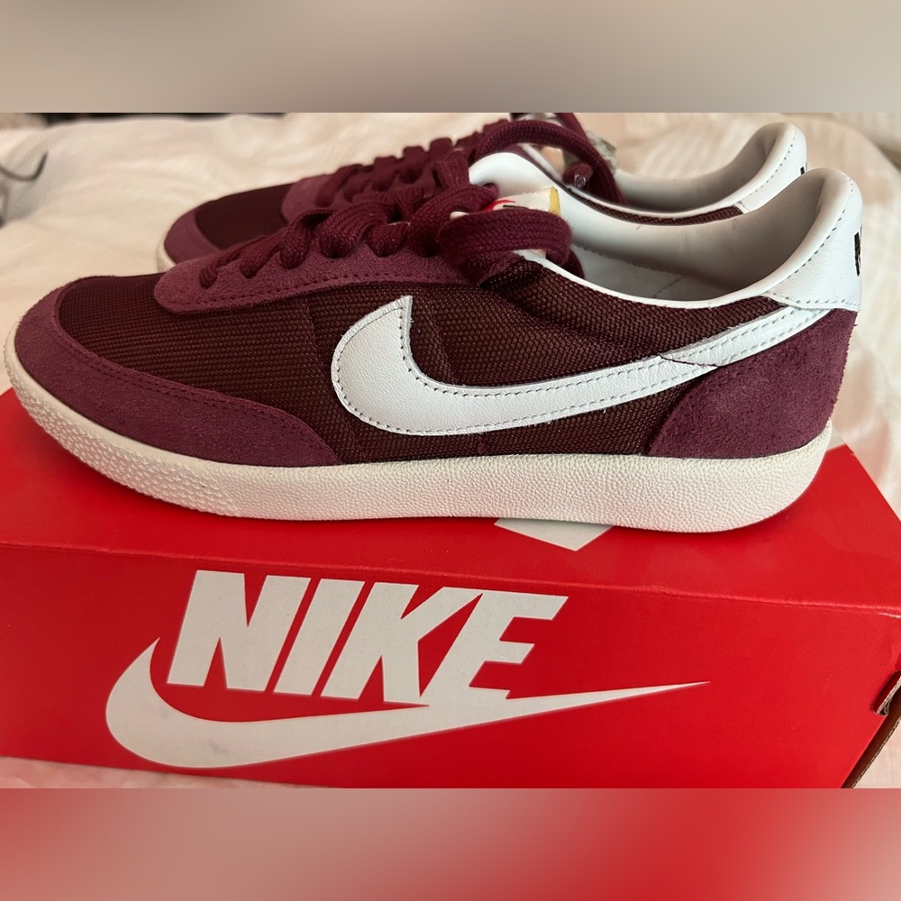 Nike Killshot SP in Dark Beetroot/White